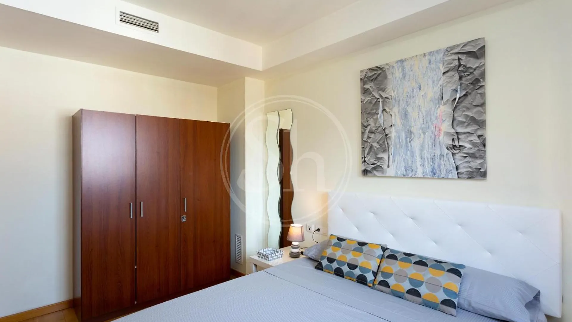 Comodo Apartamento Junto A Hospital Sant Pau バルセロナ アパート